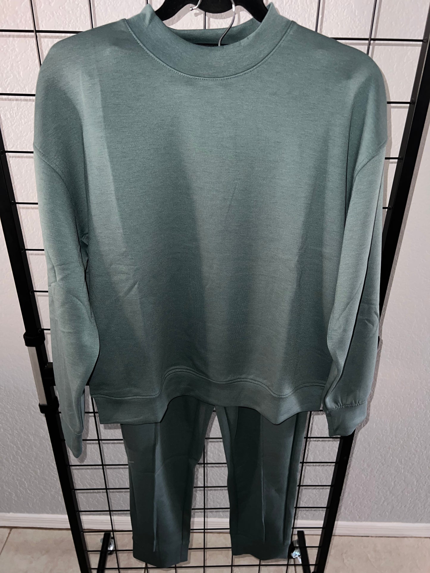 Scuba Mock Neck Set