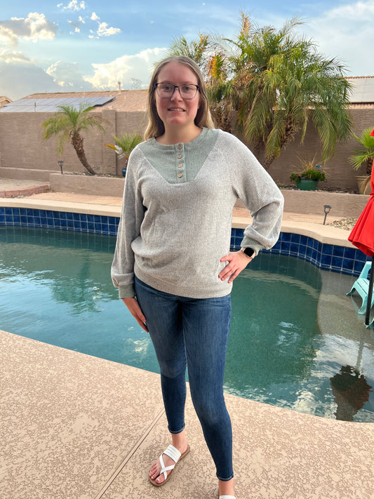 Color Block Ribbed Long Sleeve Top- Light Grey